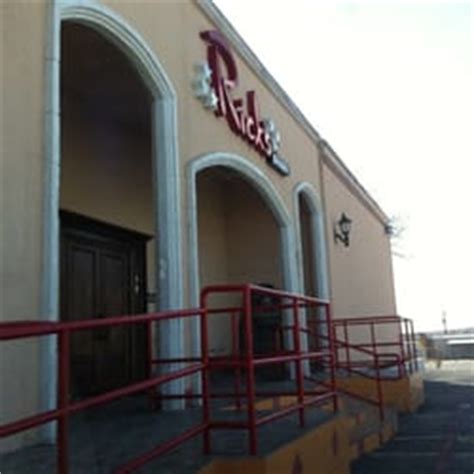 San Antonio Strip Clubs : The Official San Antonio Guide.